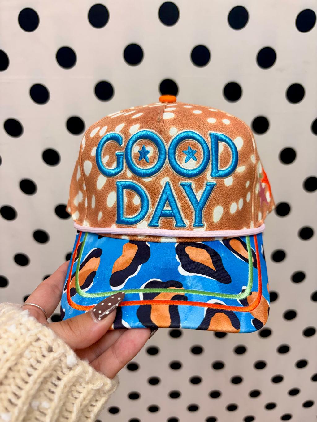 blue spotted good day trucker