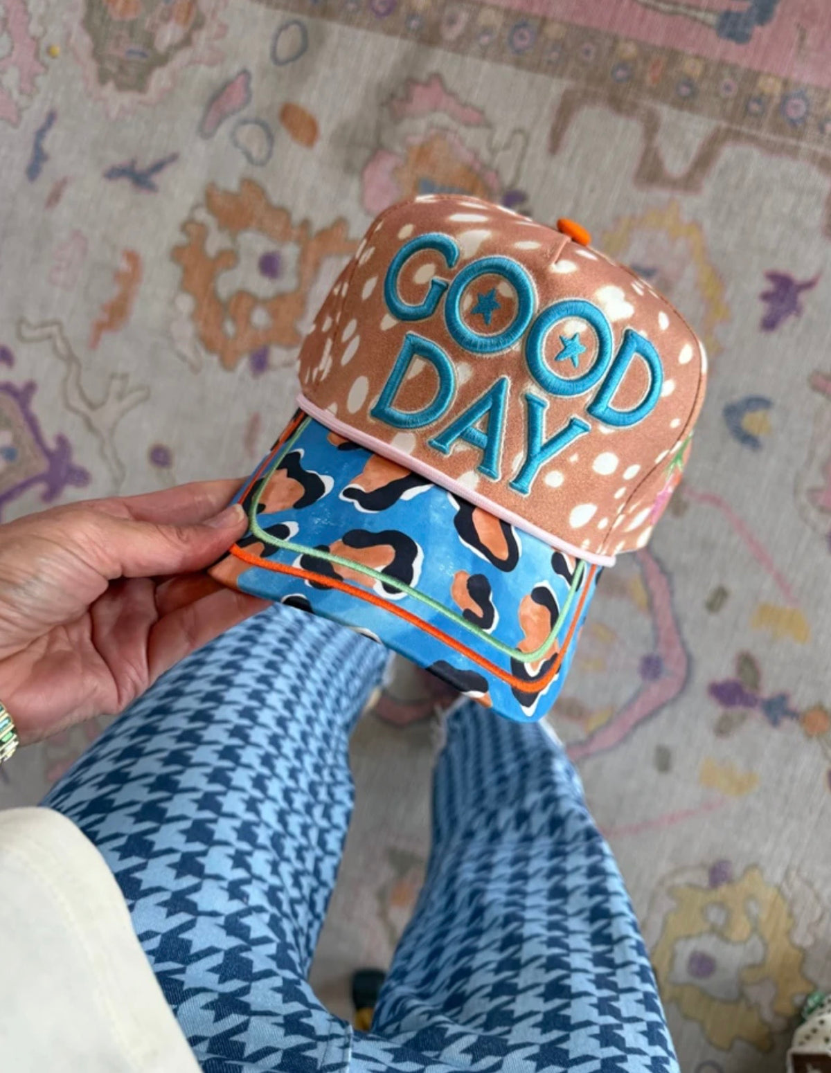 blue spotted good day trucker