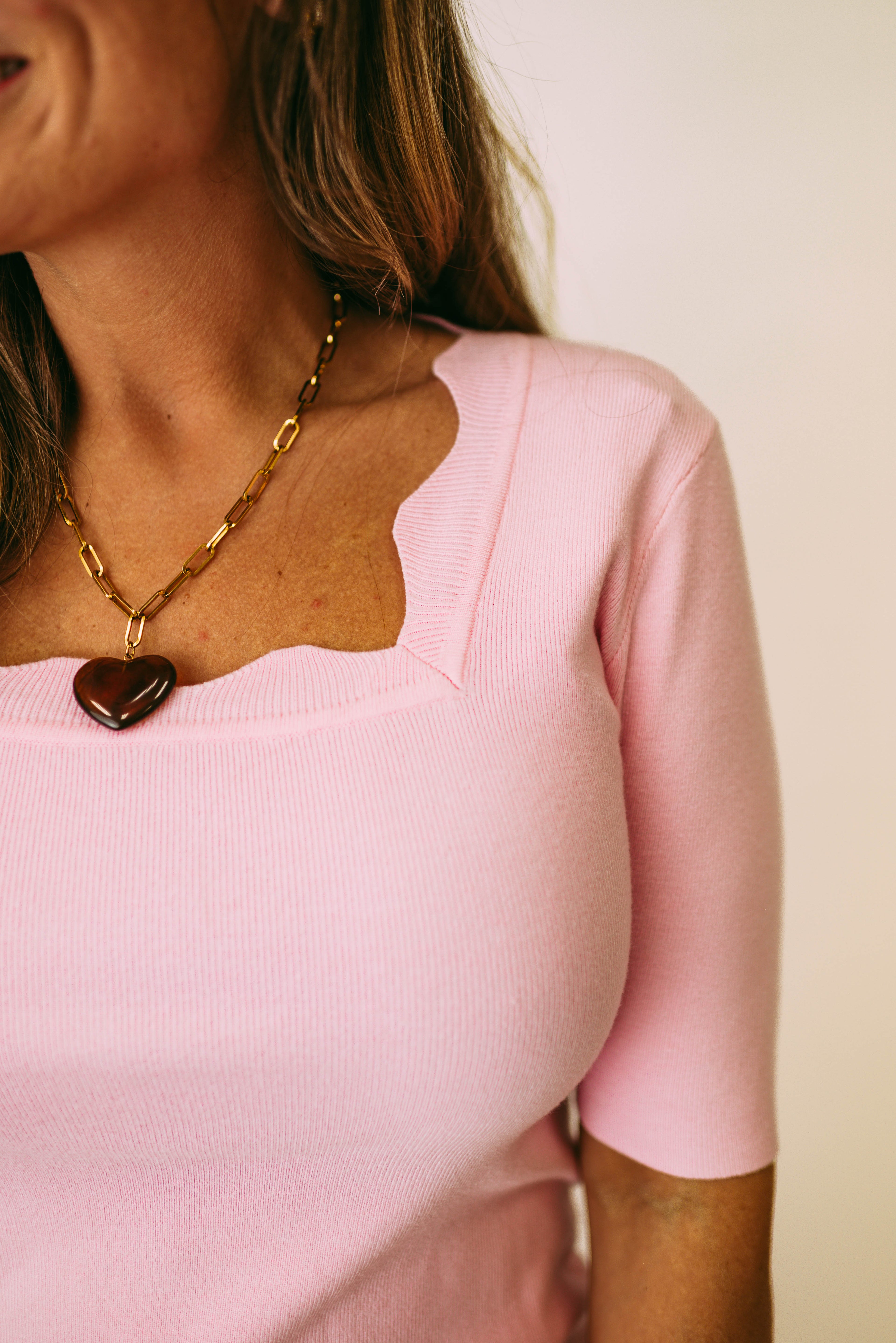 sweetheart scalloped knit top