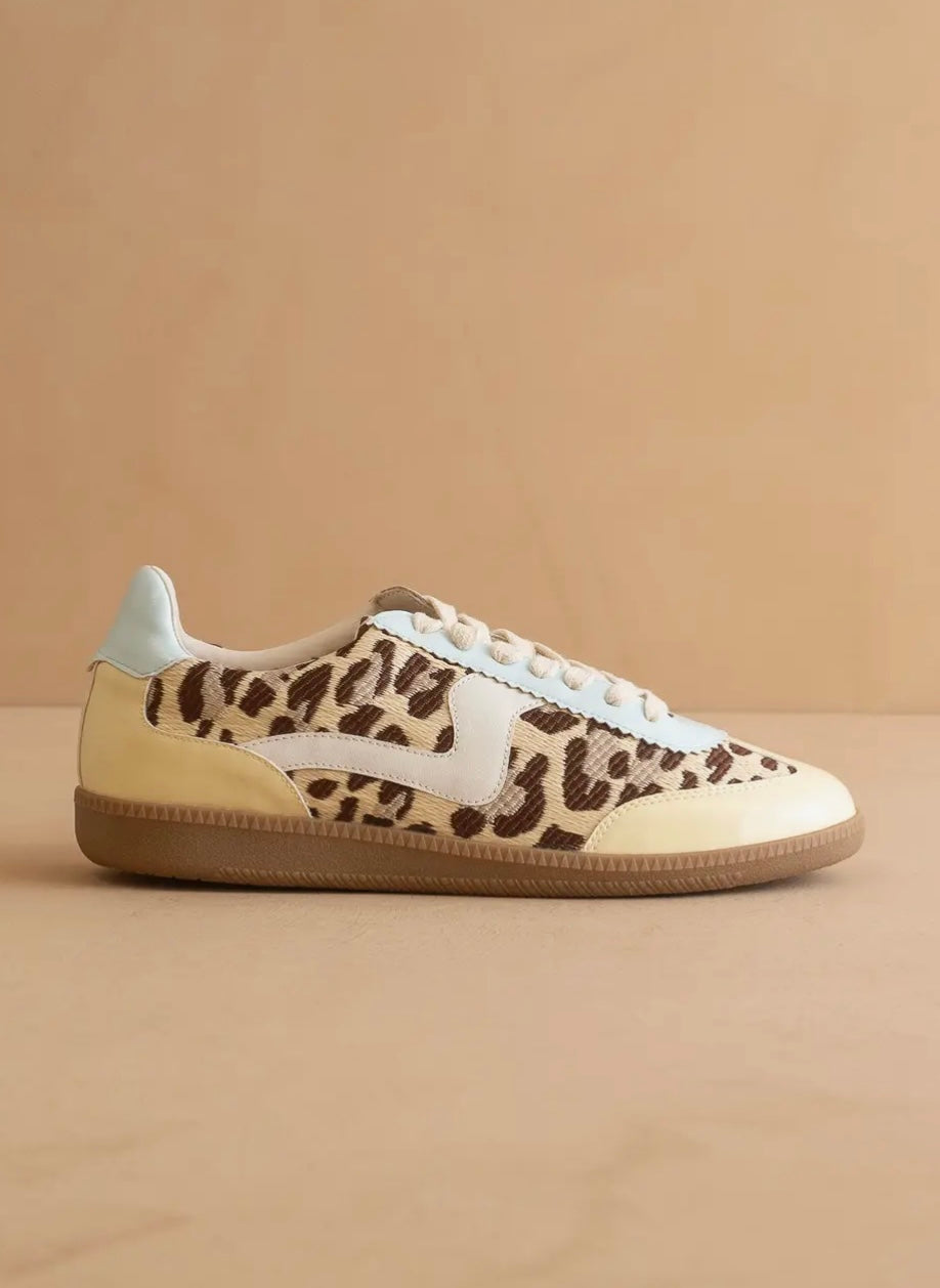 the kyla baby leopard classic low top sneakers