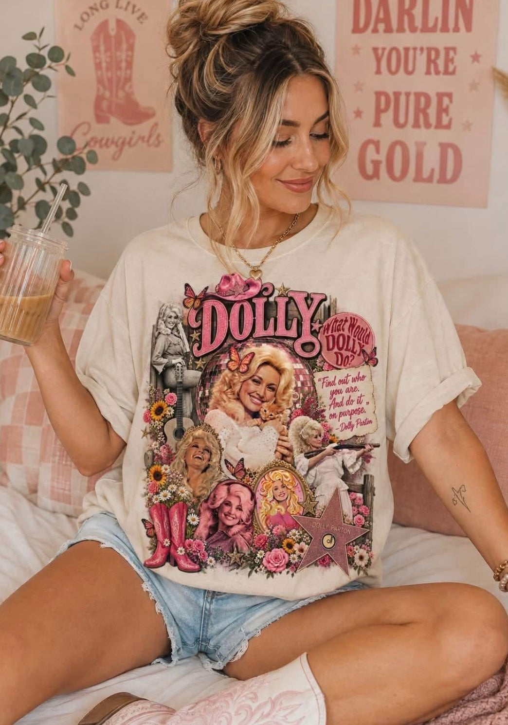 (PREORDER) the dolly tee