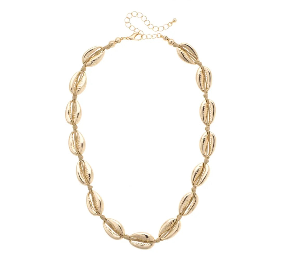 Shiny Gold Sea Shell Chain